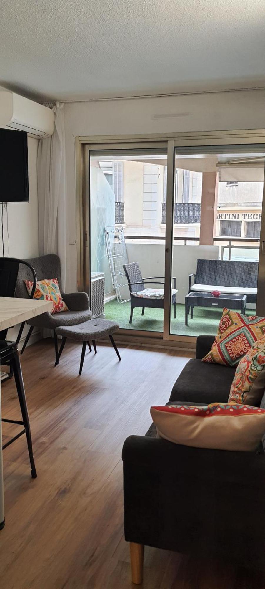 Apartment T2 Center *